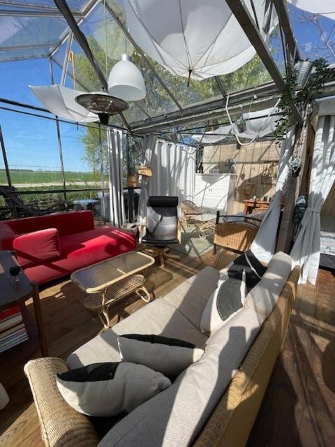 Vrijstaande Accommodatie Glamping De Kas Inn Hank Luaran gambar